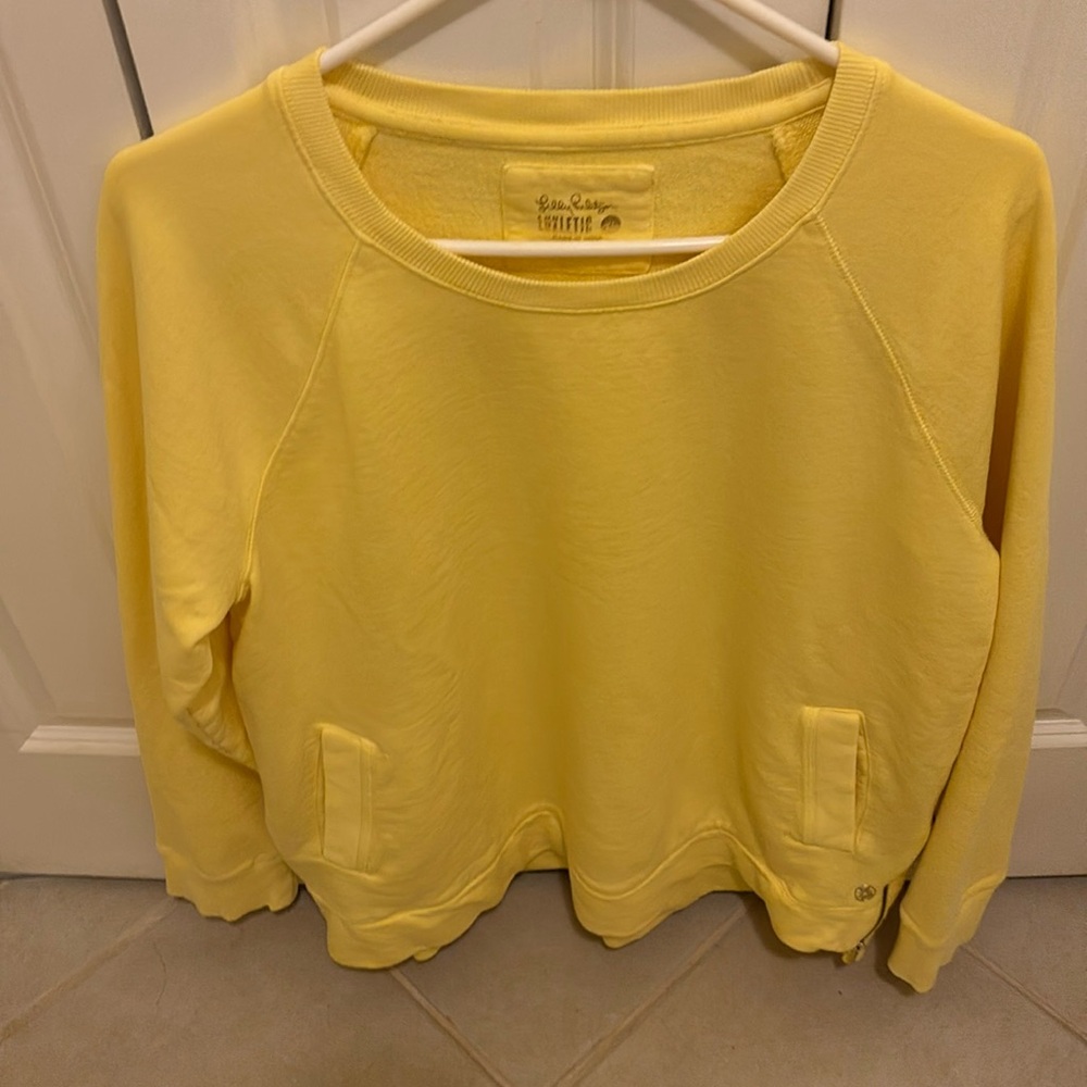 Lilly Pulitzer. Luxletic top